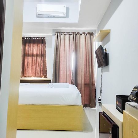 Comfy And Minimalist Studio At Vida View Apartment By Travelio Pampang Exterior foto